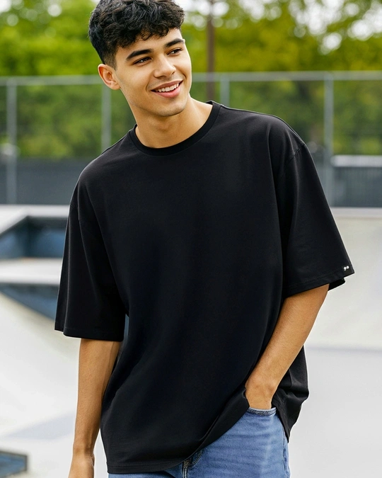 Bewakoof-Men's Black Oversized T-shirt