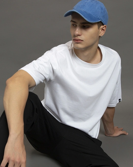 Bewakoof-Men's White Oversized T-shirt